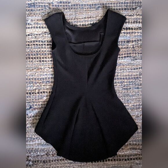Lipstick boutique high low peplum sleeveless extra small black top Round Neck Pu - Picture 7 of 11